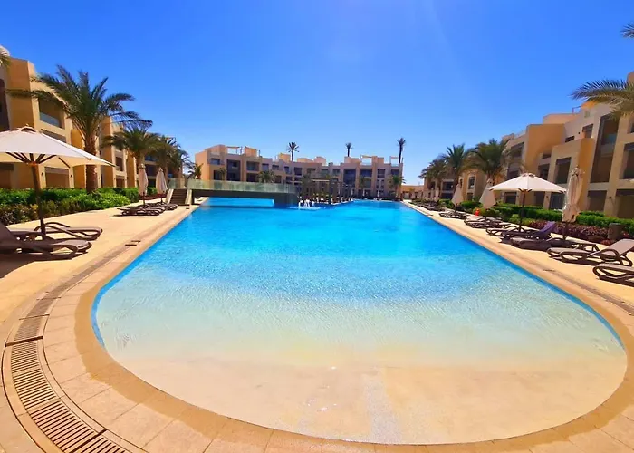 Mangroovy 1br Charming Escape Hilton Pool View Apartment Hurghada